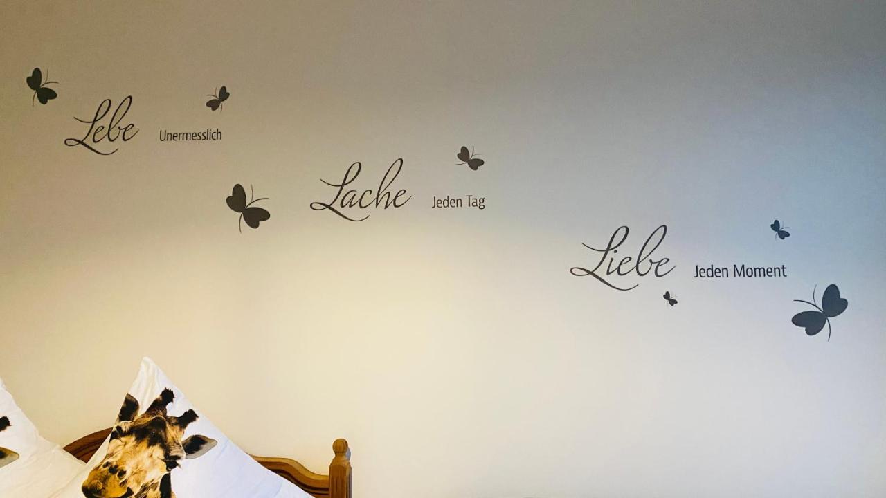 Gemuetliche Wohnung Bad Schwartau Esterno foto